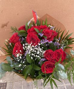 Alternative view of Ramo de 12 rosas rojas