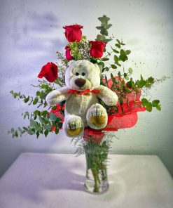 3 rosas con oso de peluche